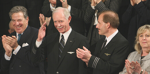 오바마 대통령 취임식에 참석한 U.S.Airway의 체슬리 설런버거 기장